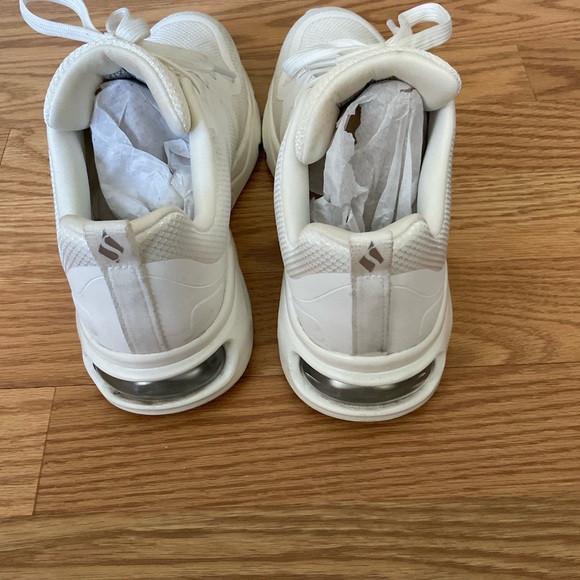 Womens SKECHERS  Tres-Air Uno Revolution Airy, White/Silver Mesh Sneakers Size 8 - Picture 6 of 7